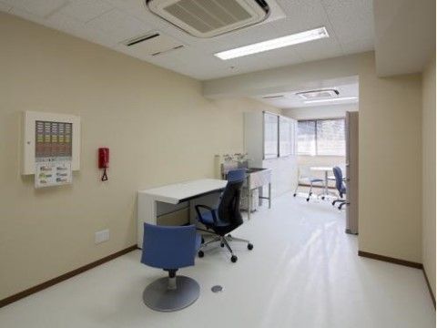 複合高齢者施設 芦屋アラベラの家の医務室。日々の生活を安心して行っていただけるよう、館内にはドクターが常駐する医務室がございます。