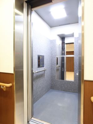 エレベーター