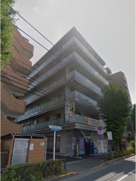 「ココファン練馬関町」周辺の風景。スーパーやコンビニ等は揃っております。