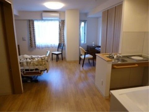 「ココファン横浜前里」居室。完全個室に加えて、夫婦部屋もご用意しています。