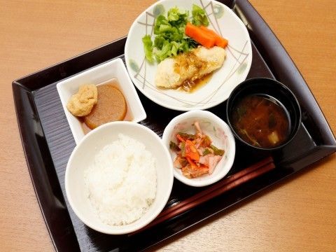 「ココファン横浜前里」お食事。栄養満点のお食事をお楽しみください。