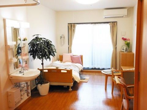 ベストライフ沼津Ⅱの居室。18㎡の洋室。