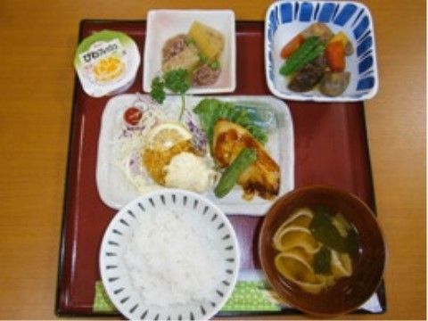 色とりどりの食事提供サービス