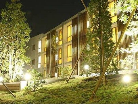 ゆずり葉の森の日常。ご自宅と変わらない自分の時間をお過ごしいただけるよう介護・サポートをさせていただきます。