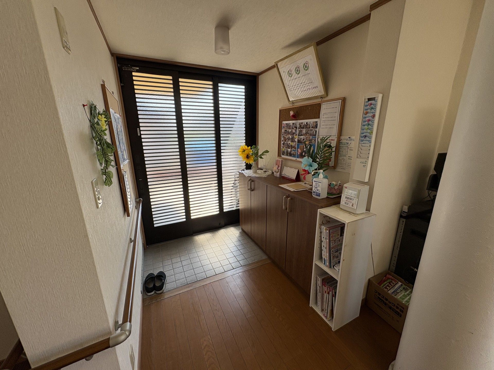 明るい玄関スペース