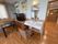 洗面台とテレビのある部屋