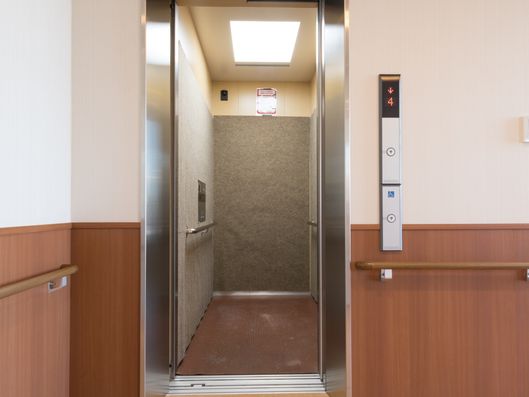 エレベーター