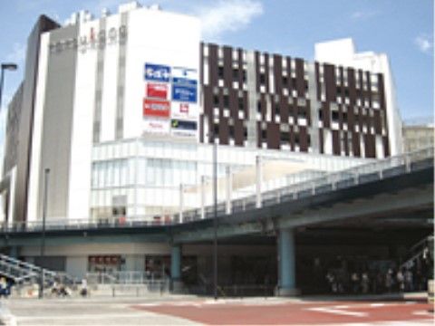 はなことば 戸塚の周辺環境。大型商業施設が施設の近隣にございます。お気軽にお買い物をお楽しみください。