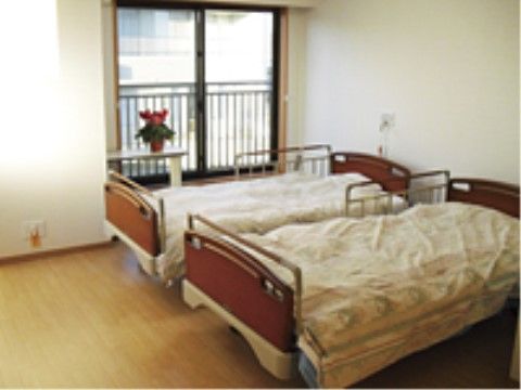 明るい個室寝室