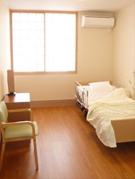 はなことば 柏崎の居室。居室を全て完全個室制としておりますので、毎日を自分らしくお過ごしいただけます。