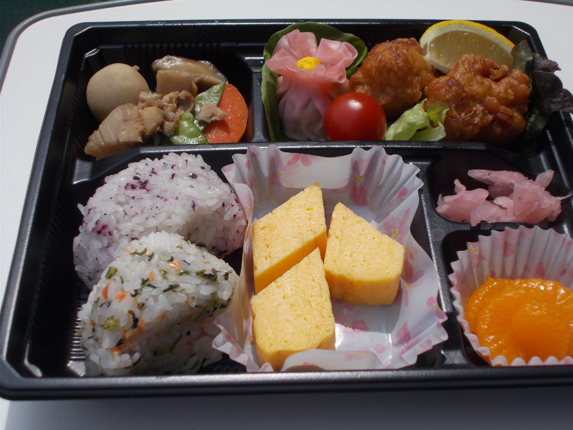 彩り豊かな手作り弁当