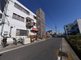 晴れた日の住宅街の風景