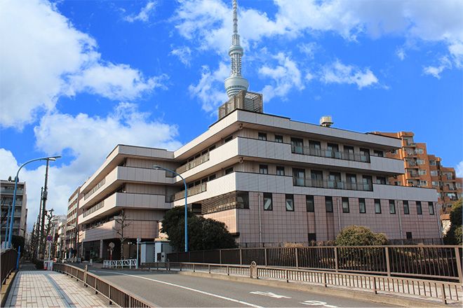 都市型施設の外観
