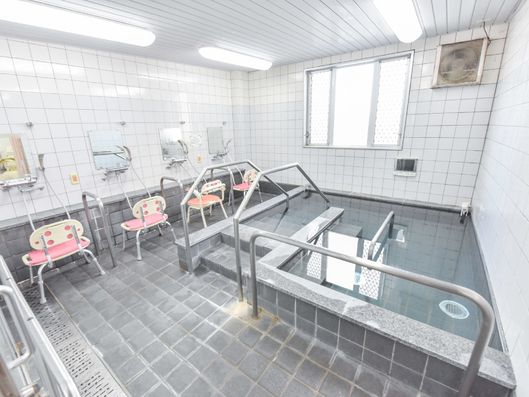 共用バスルーム1