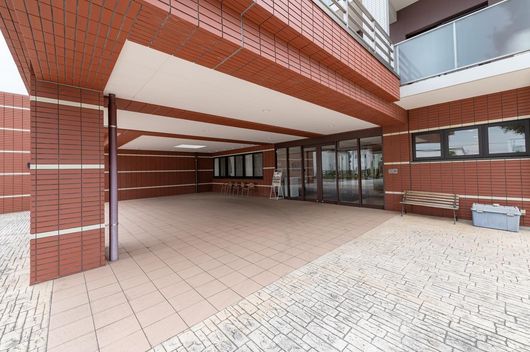 外観エントランス