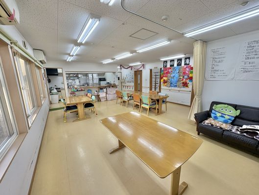 ラウンジ