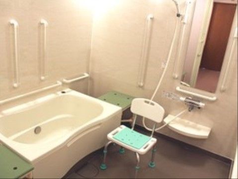 まごころの家 水戸赤塚の浴室。1人入浴用の個室浴室。