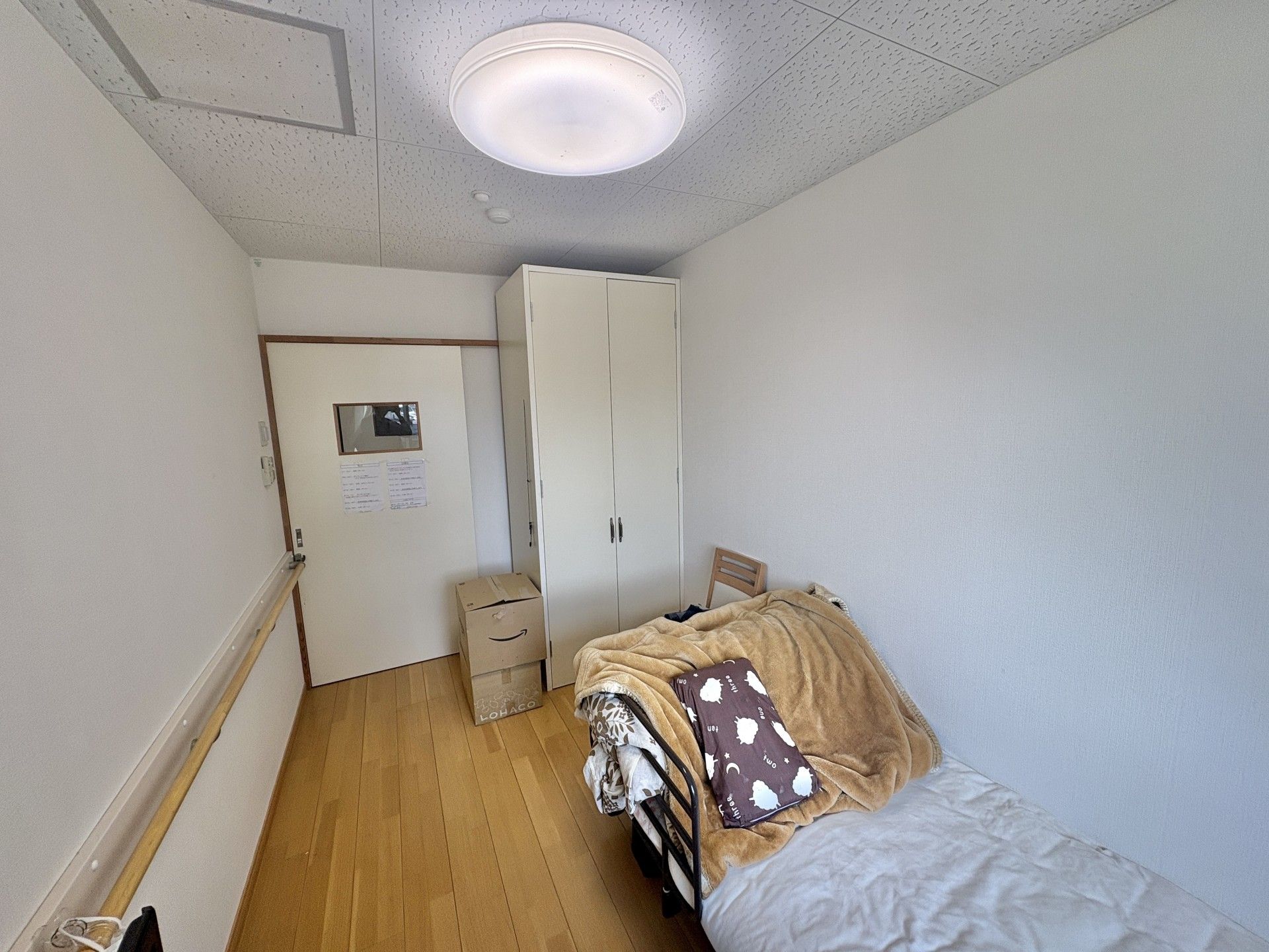 シンプルな個室