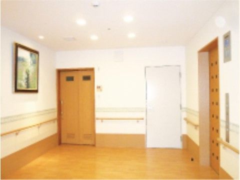 明るく広々とした居室