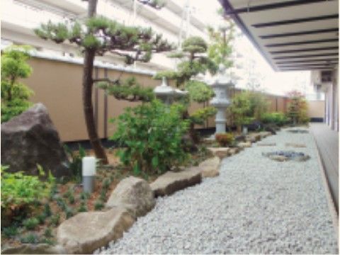 和風の庭園スペース