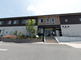 清潔感ある建物エントランス