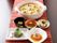 「はっぴーらいふ豊中」のお食事。丼物やグラタンなど、食事メニューを変えている。