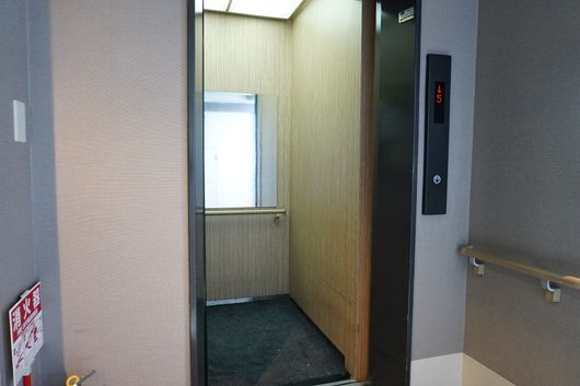 エレベーター