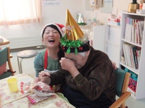 「愛の家グループホーム なかしべつ」のイベント。クリスマスのイベントを実施している。