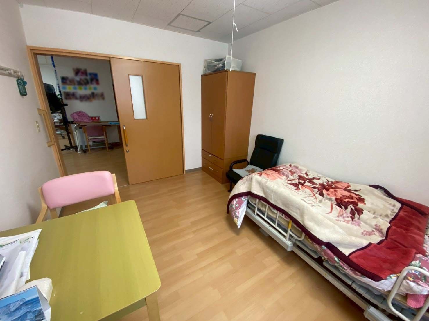 落ち着いた個室の様子