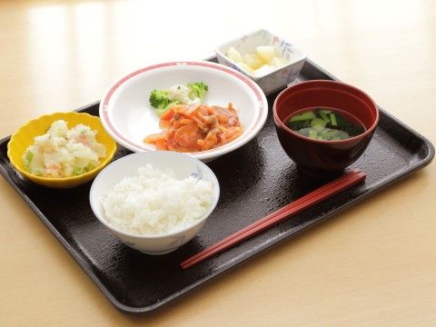「愛の家グループホーム さいたま山久保」お食事。