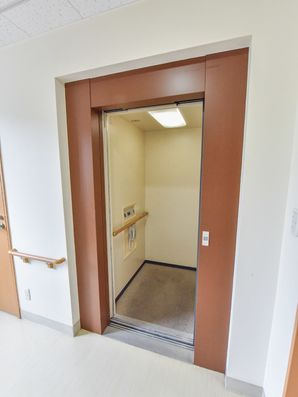 エレベーター内