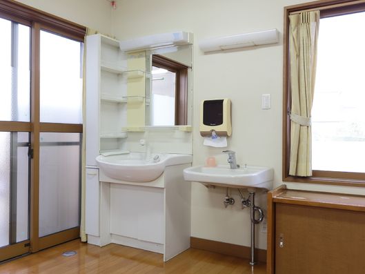 清潔感のある洗面台スペース