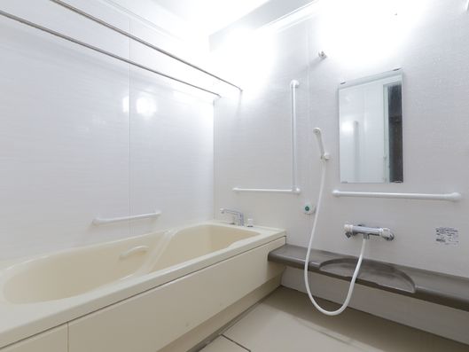 清潔感のある浴室