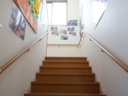 下から見た階段