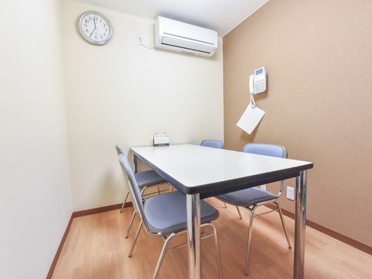 打ち合わせ室