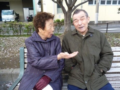 「愛の家グループホーム 足立堀之内」仲睦まじい入居者ご夫妻