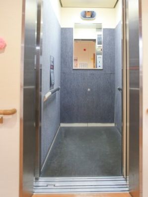 エレベーター