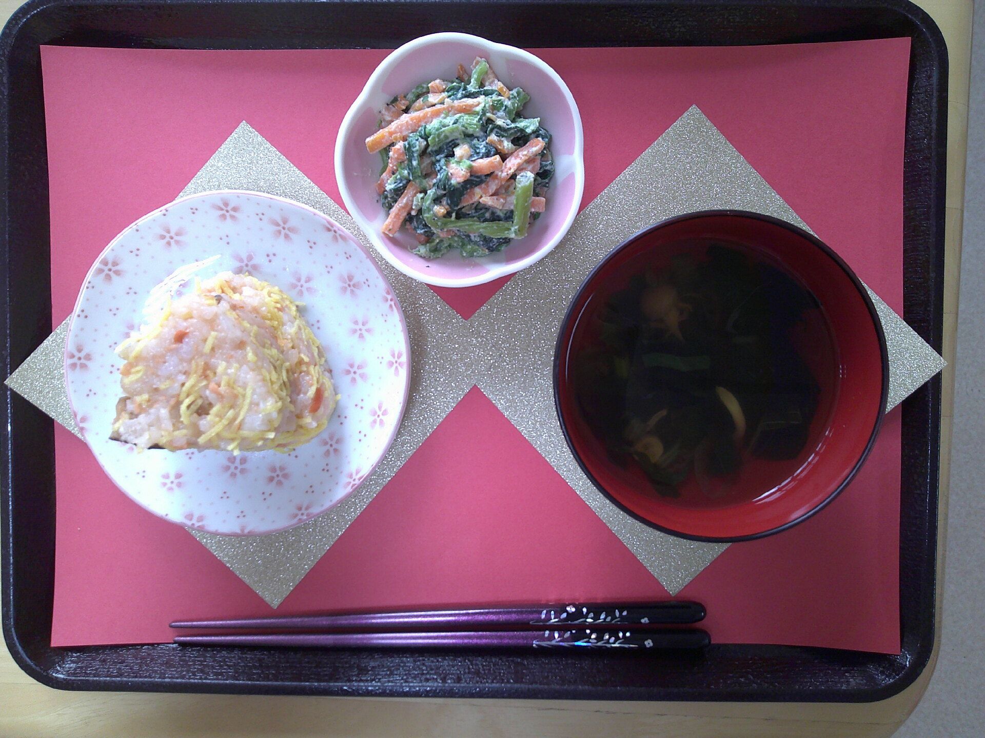毎日の楽しみの一つでもある食事。だからこそ、メニューには配慮がなされている。バランスはもちろん、見た目も考えられている。