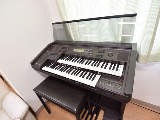 電子ピアノ