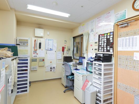 スタッフ常駐室