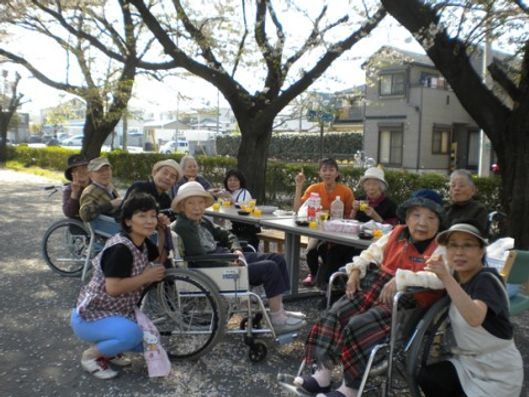 スタッフとご入居者様