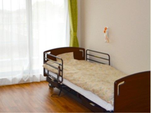 イリーゼうるまの居室。居室を全て完全個室制としておりますので、ご自宅のように日々をお送りいただけます。