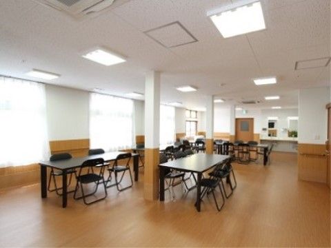 SEOま・も・るのデイサービス。知識・経験・実績のある職員が介護にあたりますので、不自由のない毎日をお過ごしいただけます。