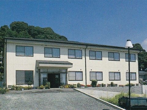 周囲が自然に囲まれている施設では、お部屋の窓を開けて、毎日自然を満喫しながら生活を楽しむことができる。