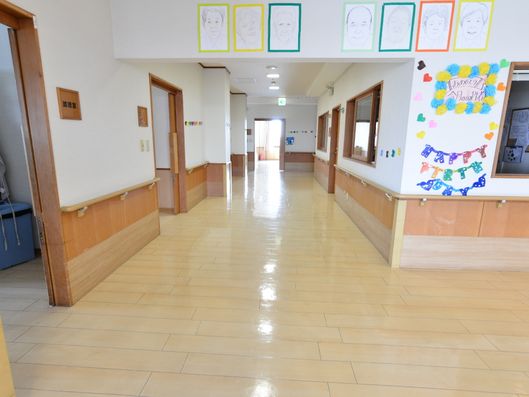 リビング前廊下