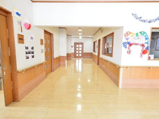 リビング前廊下2