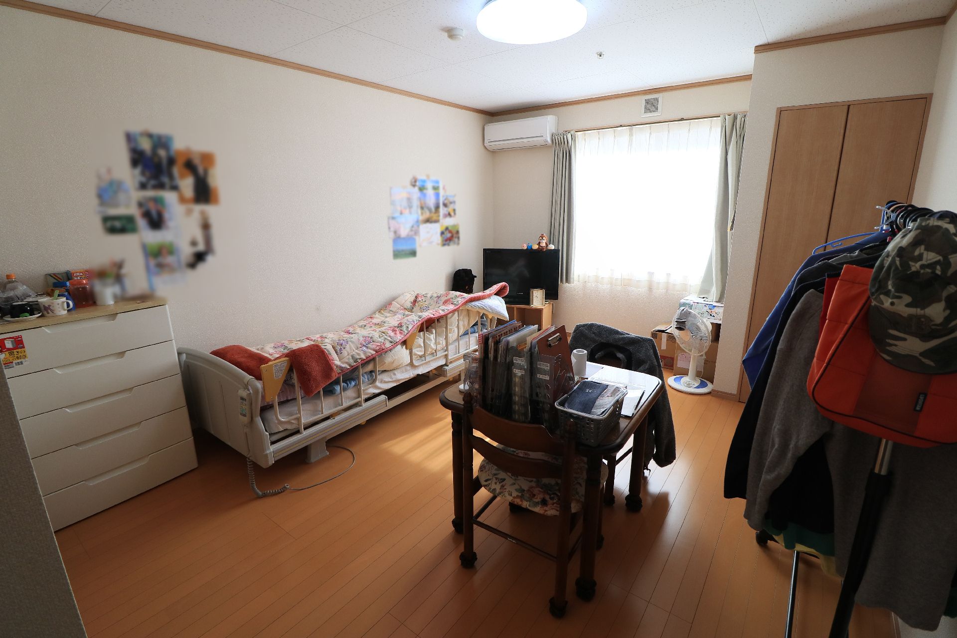 エアコンが設置された個室