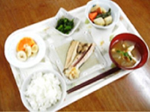 あんしんケア庄屋の里の食事。毎日飽きない、豊富なメニュー・献立を作成しております。