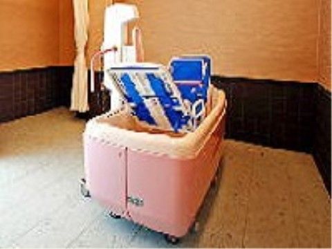 機械浴のある浴室