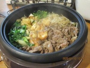 ホットプレートで煮るすき焼